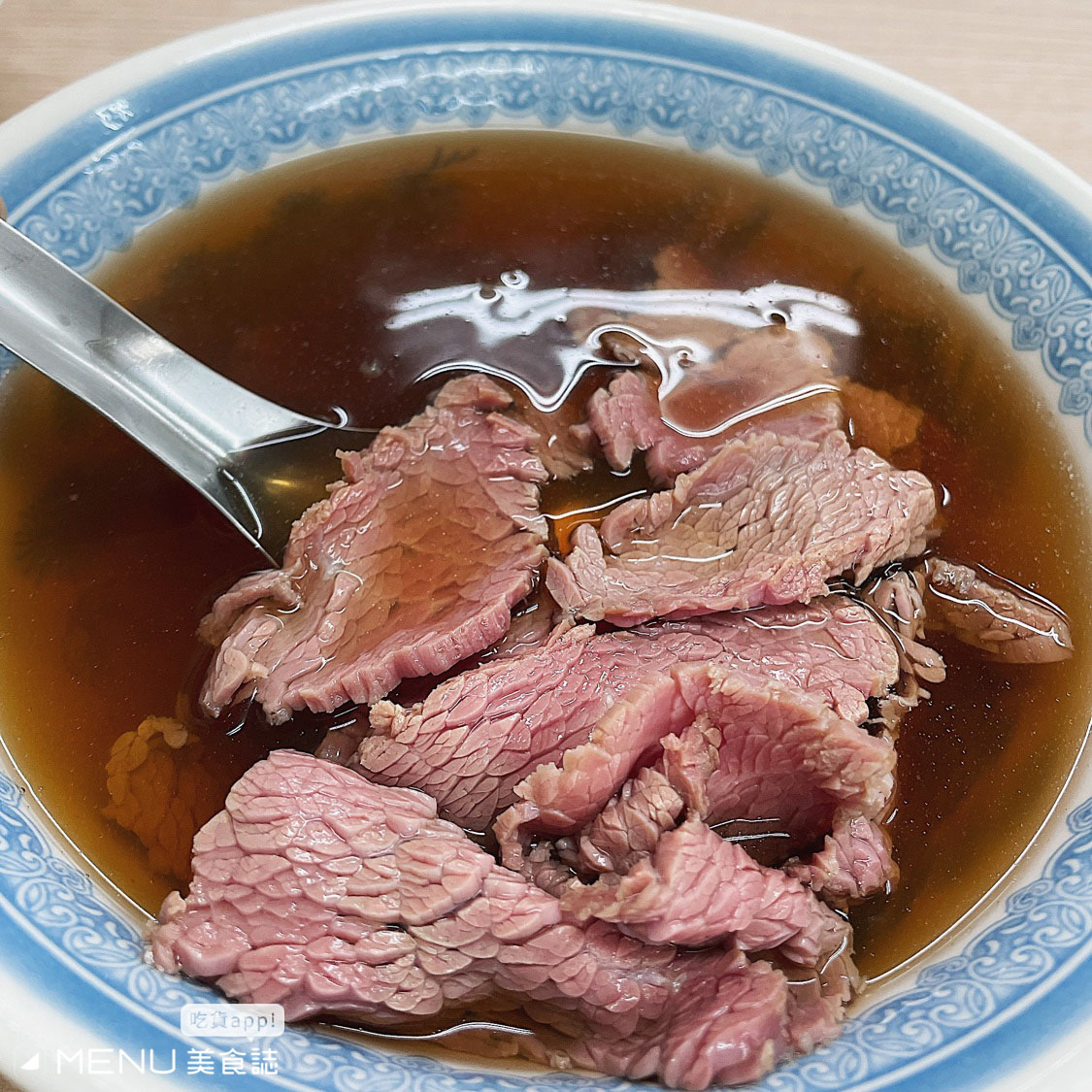 來到台南一定要喝牛肉湯！甘醇順口搭配軟嫩溫體牛，盤點六間台南必吃牛肉湯，讓你一喝即愛上！